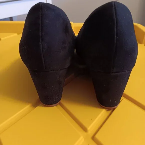 ❄️ LOFT Black Suede Wedge Heel Pumps Size 11 - Picture 7 of 9